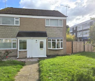 3 bedroom semi-detached house to rent - Photo 2