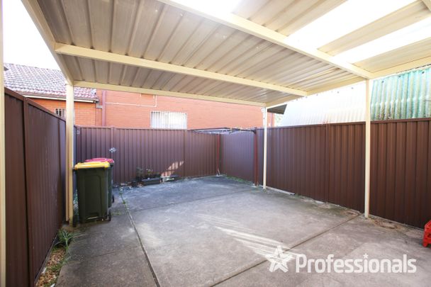 12/30 Pevensey Street, Canley Vale NSW 2166 - Photo 1