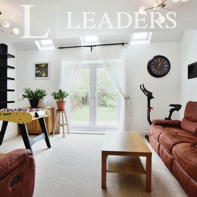 4 bedroom house to rent - Photo 1