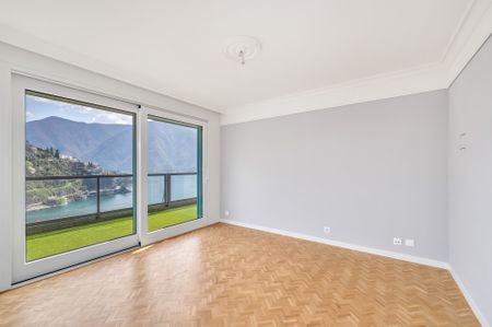 LUSSUOSO ATTICO DI 6,5 LOCALI CON VISTA LAGO - Foto 5