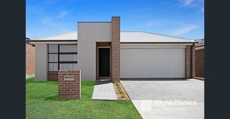 Modern Family Home - Photo 2