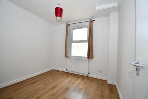 3 bedroom flat to rent - Photo 1