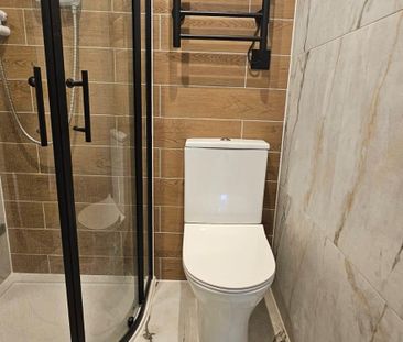 Byron Avenue, Borehamwood WD6, London - Photo 3