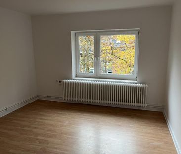 Erste eigene Wohnung zum 16.12.2025 frei! - Photo 1