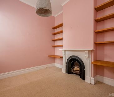 An Enchanting, Inner-City Charmer - Photo 6