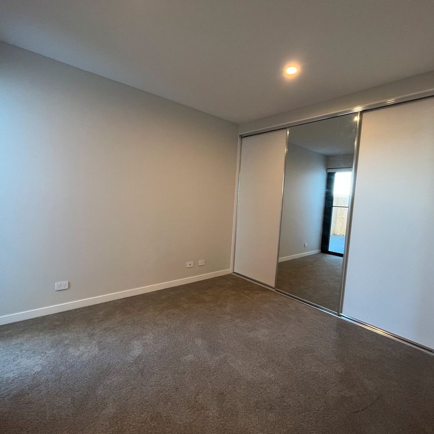 Quality living in a fantastic location - Photo 1