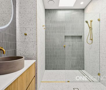 Sophisticated Family Living with Scenic Outlooks - Photo 6