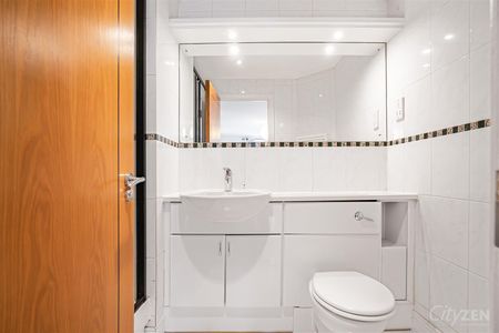 Wotton Court, Jamestown Way, London - Photo 2