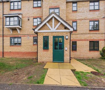 Lovegrove Drive, Slough, Berkshire,SL2 - Photo 6