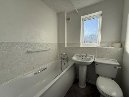 2 bedroom terraced house to rent - Photo 5