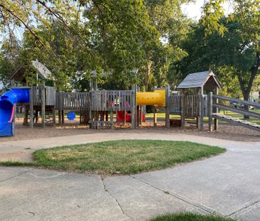 Homestead Manor - Photo 5