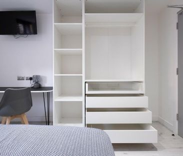 4 bedroom house to rent - Photo 1