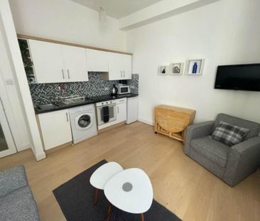 1 bedroom flat to rent - Photo 4