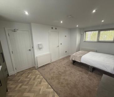 Studio to rent - Photo 5