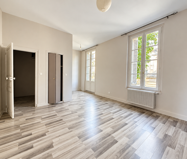 Location Appartement 1 pièce 35m² SAUMUR 49400 - Photo 1
