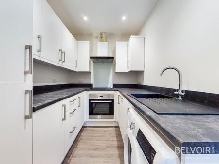 2 bedroom flat to rent - Photo 4