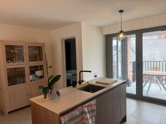 Appartement te huur - Photo 1