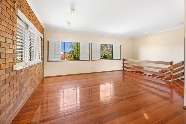Charming Family Home - Southport - Photo 1