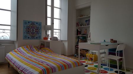 Location Appartement 3 pièces 68m² - Photo 4