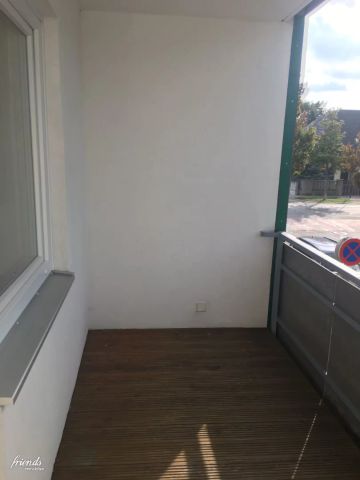 Moderne 3,5-Zimmer-Wohnung mit Loggia und Parkplatz!!! - Foto 5