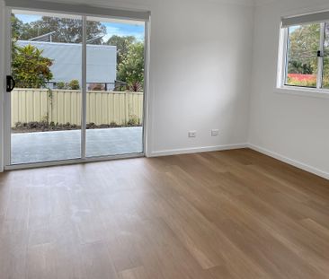 AS NEW 2 BEDROOM GEM - Photo 3