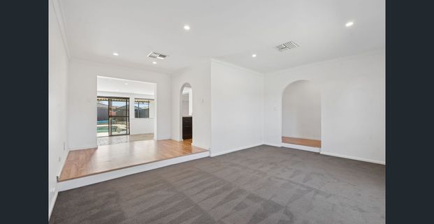 FAMILY HOME - Photo 1