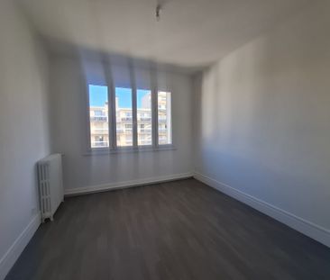 Location Appartement 3 pièces 50m² VICHY 03200 - Photo 5