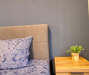 Annabelle #2 - Photo 2