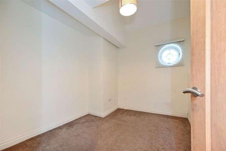 South Street, Chichester, PO19 - Photo 2