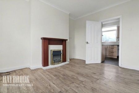 2 bedroom terraced house to rent - Photo 2