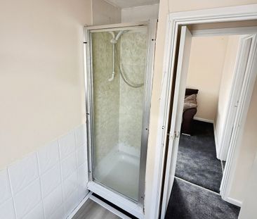 2 bedroom bungalow to rent Hillman Avenue, Jaywick, CO15 - Photo 5