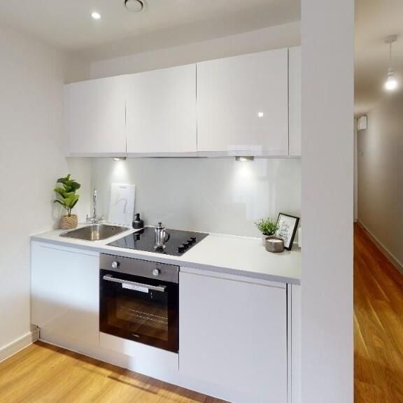 Studio to rent - Photo 1