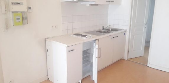 Location Appartement 1 pièce 35m² BORDEAUX 33000 - Photo 2