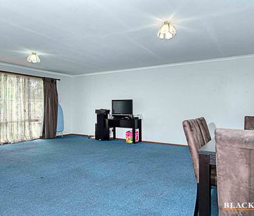 Spacious three bedroom home - Photo 4
