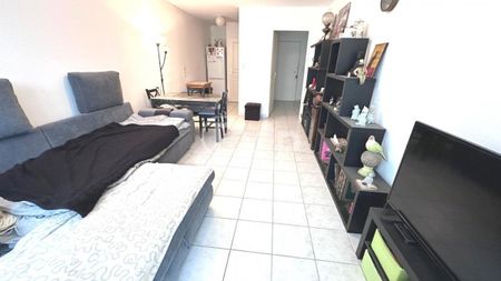 Appartement à louer à Henin Beaumont - Réf. LGLI15112-5536185 - Photo 2