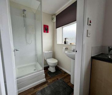 Irwin Approach, Halton, Leeds, LS15 - Photo 5