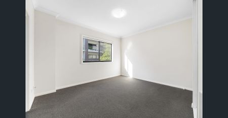 Spacious & Peaceful Apartment in a Prime Kellyville Ridge Location - Photo 3
