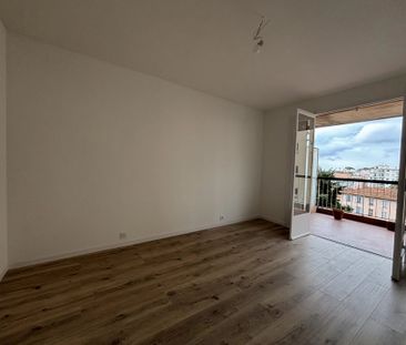 Location Appartement 3 pièces 65m² NICE 06100 - Photo 6