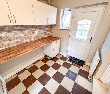 2 bedroom semi-detached house to rent - Photo 5