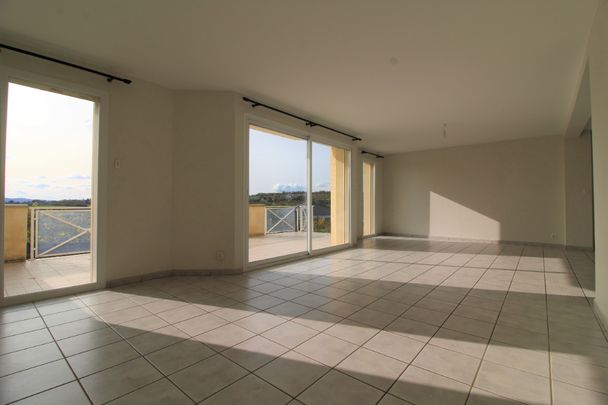 Location Maison 5 pièces 118m² - Photo 1
