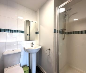 2 bedroom flat to rent - Photo 3