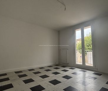 Location Appartement 3 pièces 65m² ST PAUL TROIS CHATEAUX 26130 - Photo 4