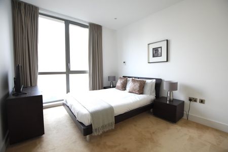 Melrose Apartments, 6 Winchester Road, Swiss Cottage, London, NW3 - Photo 2