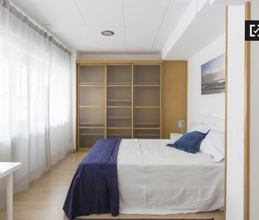 madrid, Community of Madrid 28028 - Photo 1