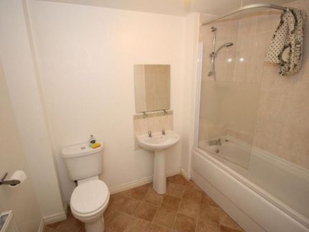 4 Bed Terraced House, Hawkins Close, M9 - Photo 4