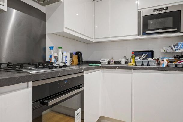 1 bedroom penthouse to rent - Photo 1