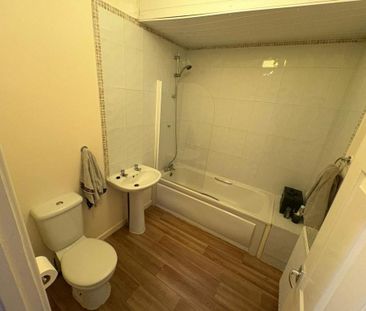 2 bedroom apartment to rent - Photo 6