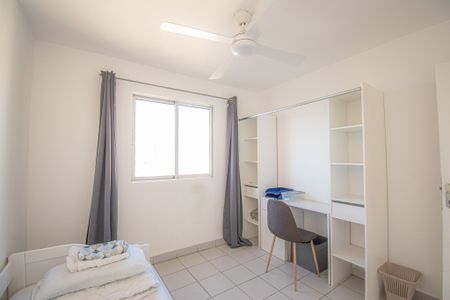 Location Appartement 4 pièces 82m² ST DENIS 97400 - Photo 4