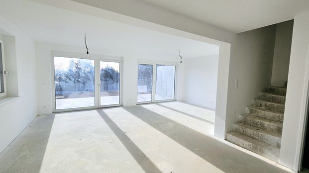 Miete mit Kaufoption: Moderne, helle Doppelhaushälfte mit fantastischem Weitblick in ruhiger Lage - Foto 1