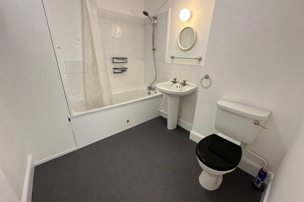 Wimborne Road - Photo 1